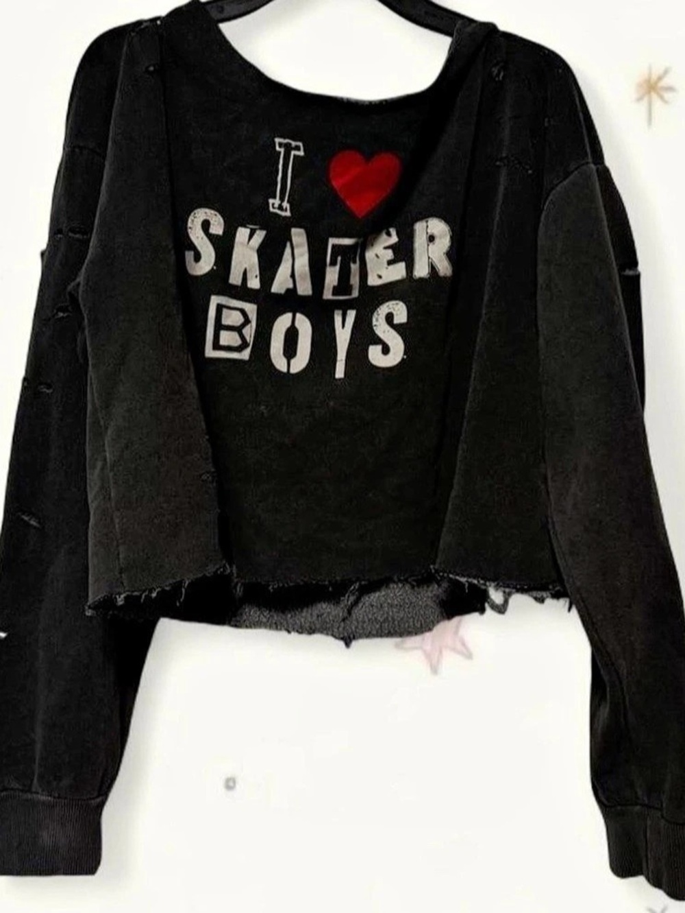 Forever 21 I Love Skater Boys Cropped Sweatshirt Black
